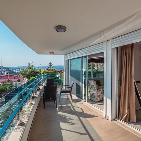 Pleasant With Shared Pools And Fantastic Sea View Near Beach In * Alanya